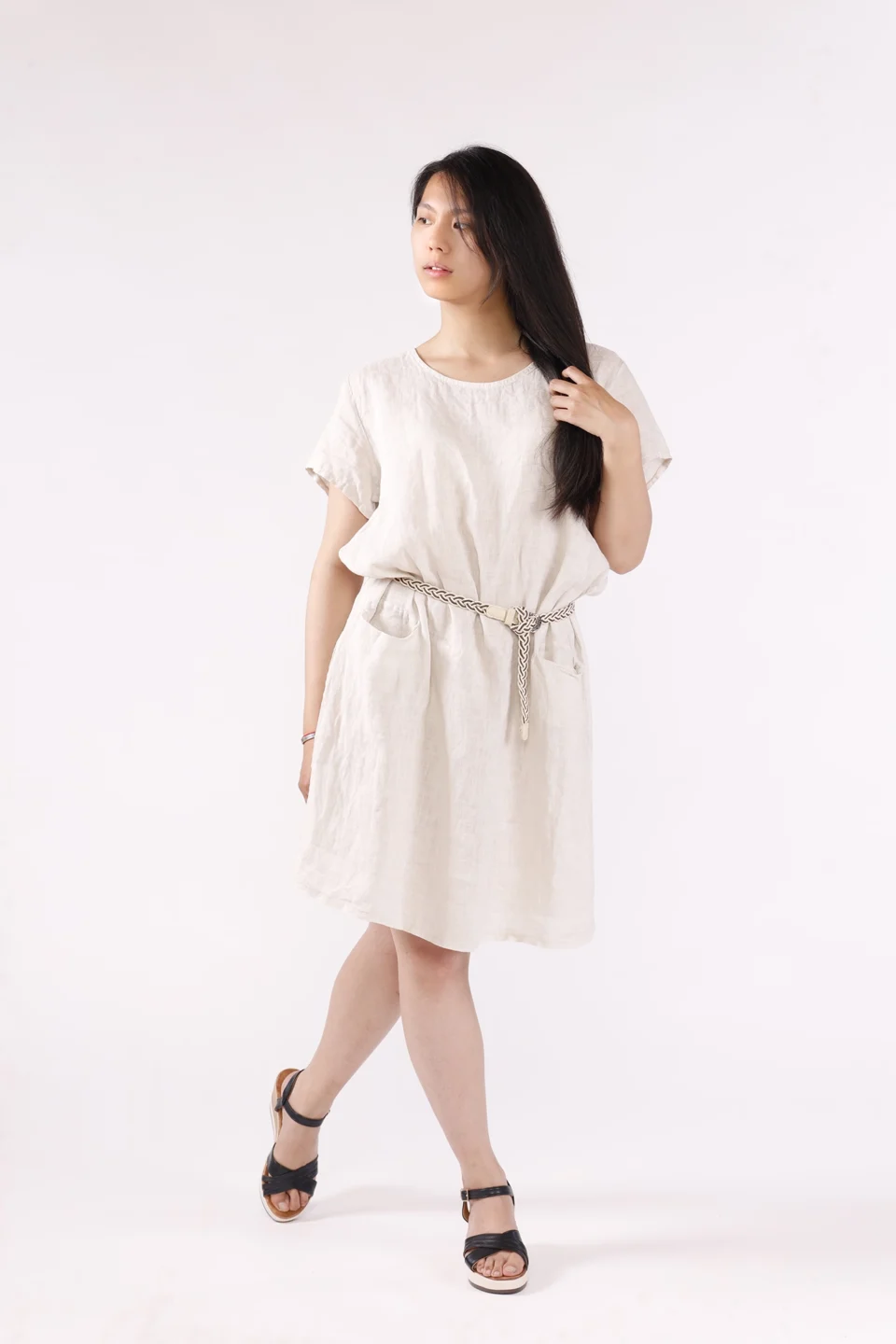 ABITO fresco a girocollo a manica corta con comodi taschini sul davanti ONEWORLD HYBRID