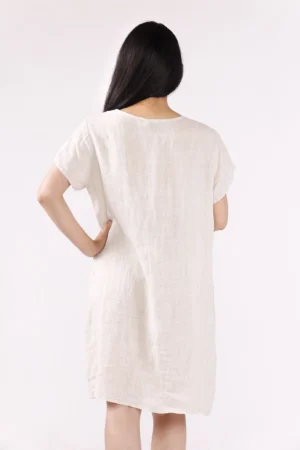 ABITO fresco a girocollo a manica corta con comodi taschini sul davanti