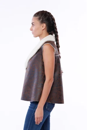 GILET caldo, di tendenza con collo reverese e interno teddy