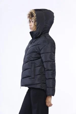 GIUBBOTTO Piumino corto con chiusura a cerniera e cappuccio removibile