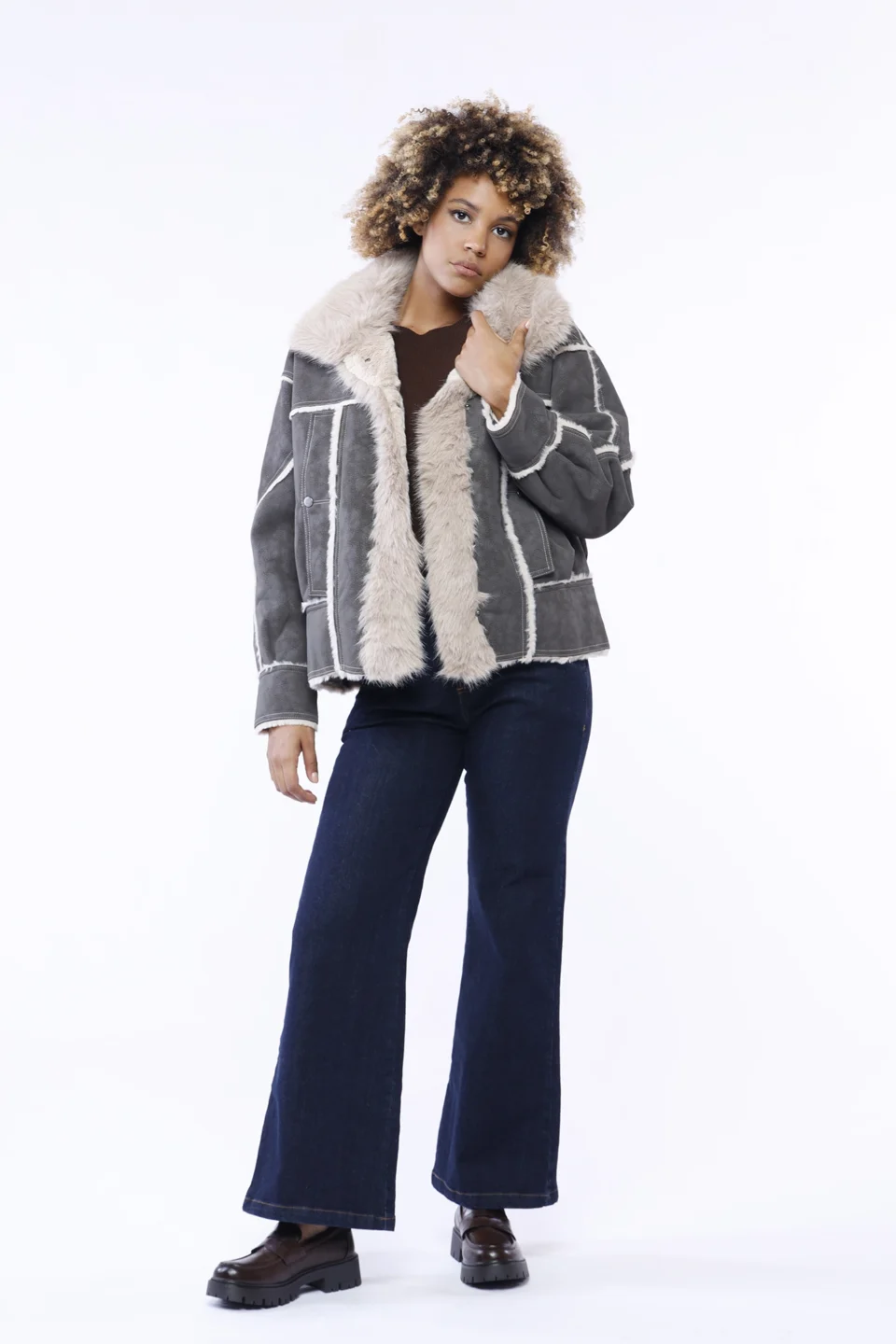 GIUBBOTTO morbida e scamosciata di tendenza con interno in teddy e comode tasche laterali ONEWORLD HYBRID