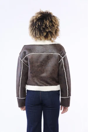 GIACCA corta con interno in teddy tasche laterali e collo reverse