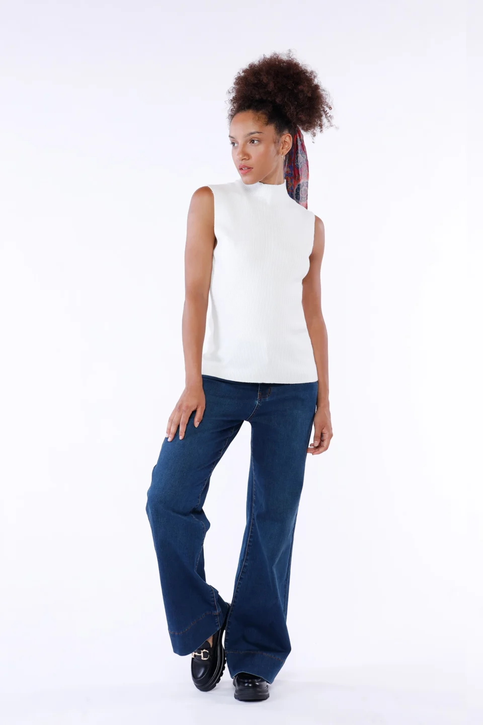 MAGLIA in maglia a collo alto e smanicato ONEWORLD HYBRID