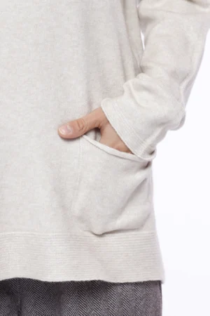 MAGLIA pullover con orli a costine orizzontali e graziosi taschini sul davanti