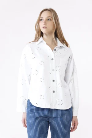 CAMICIA sangallo con bottoncini metallizzati e comoda tasca sul petto