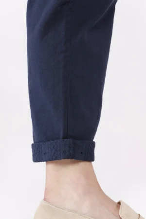 PANTALONE fresco lino con risvolto sangallo e comodo laccetto di chiusura