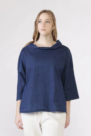 BLUSA denim con scollo a barca risvoltato e manica ampia