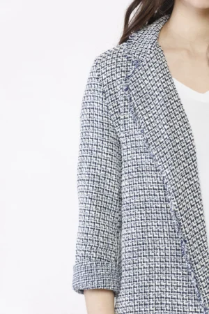 GIACCA motivo chanel con collo reverse sfrangiato e manica risvoltata