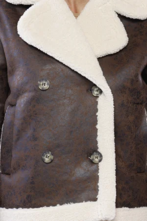 GIUBBOTTO doppiopetto tipo montone con interno in teddy