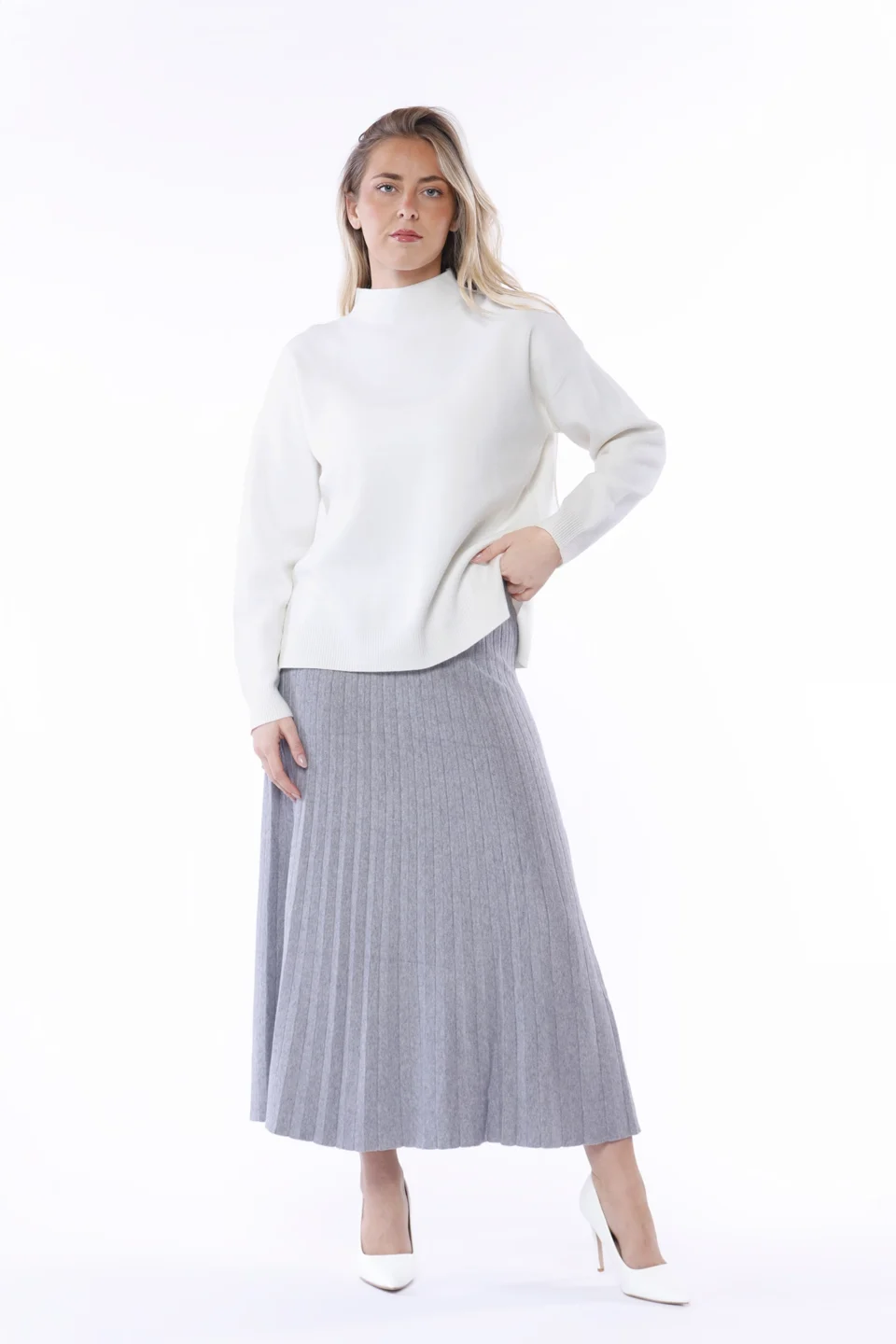 MAGLIA corta e ampia con girocollo alto e orli a coste ONEWORLD HYBRID