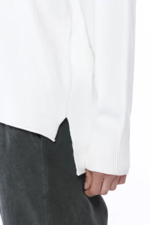 MAGLIA everyday con scollo a barchetta e spacchetti laterali