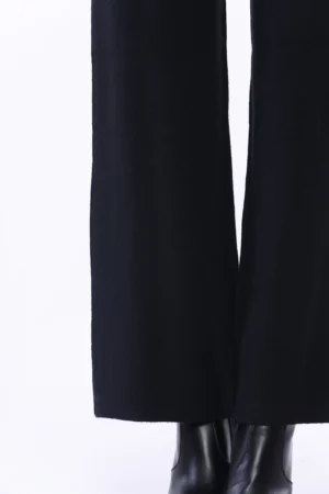 PANTALONE comodo a gamba larga con elastico di chiusura in vita