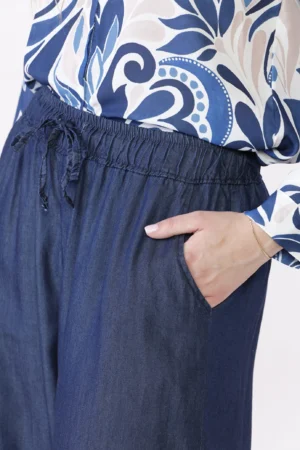 PANTALONE wide leg in viscosa con laccetto elastico di chiusura in vita