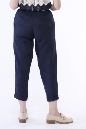 PANTALONE classico in puro lino con elegante nastro alla cintura e comode tasche laterali