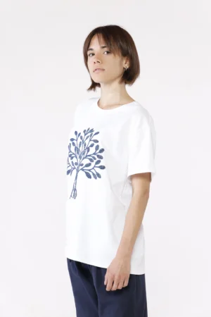 T-SHIRT casual a girocollo con albero della vita ricamato in rilievo