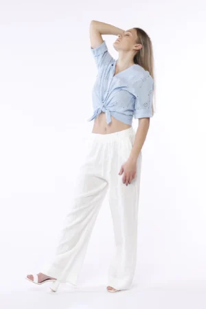 CAMICIA in fresco cotone con ricami ad occhiello ed elegante colletto alla coreana