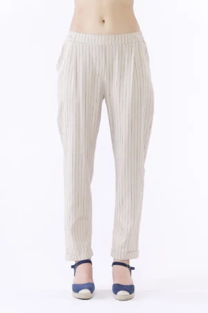 PANTALONE rigato con risvolti alle caviglie di tendenza ed elastico di chiusura in vita