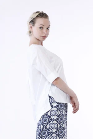 BLUSA in fresco cotone ampia con scollo a giro e maniche a kimoono