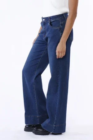 PANTALONE Jeans a palazzo con orlo alto e bottone di chiusura