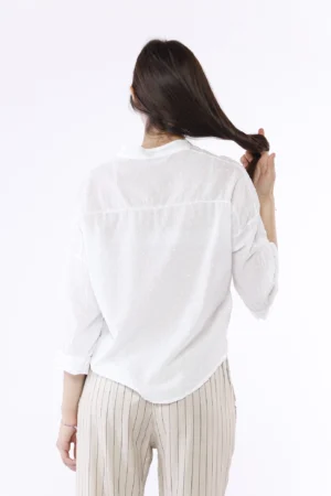 CAMICIA fresco cotone con graziosi ricami e colletto alla coreana