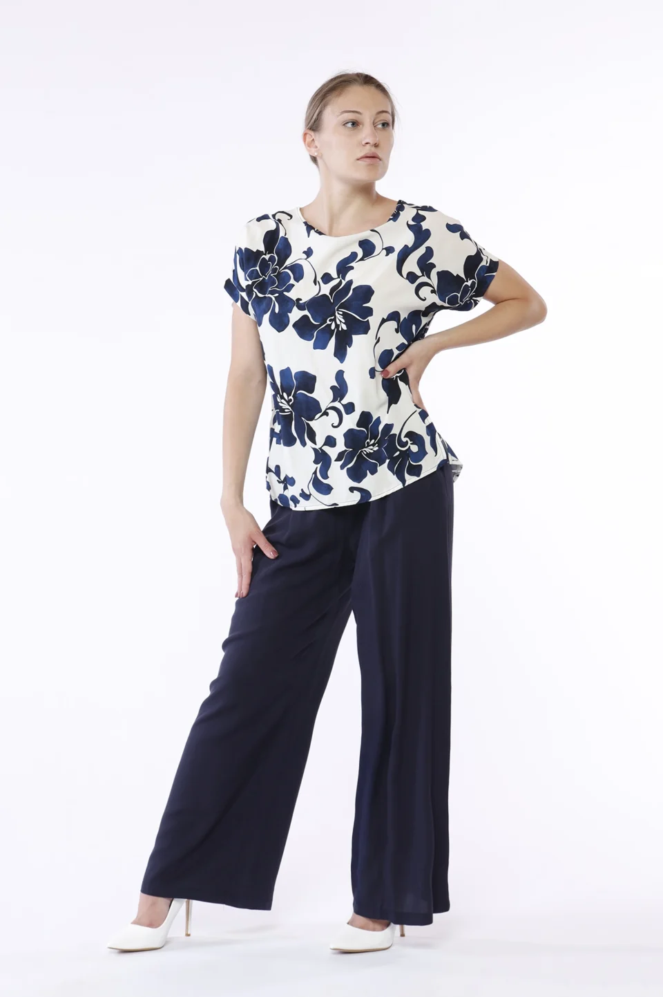 BLUSA fantasia di fiori con collo elastico arricciato e manica corta ONEWORLD HYBRID