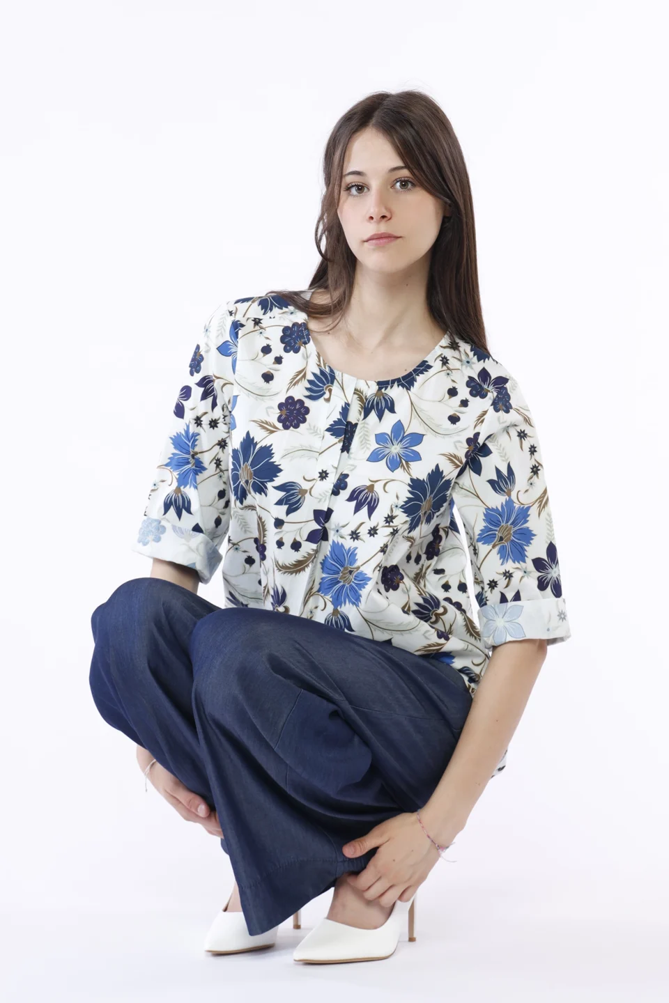 BLUSA fantasia di fiori ampia con girocollo basso tagliato sul davanti ONEWORLD HYBRID