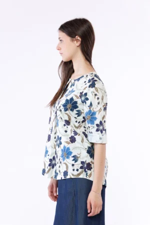 BLUSA fantasia di fiori ampia con girocollo basso tagliato sul davanti