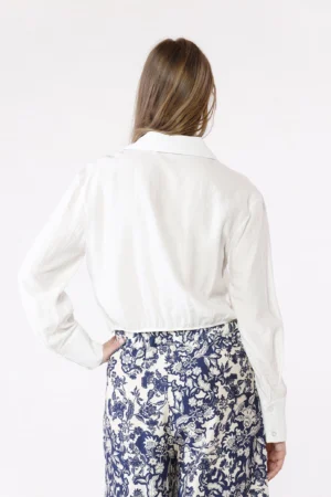 CAMICIA a manica lunga con bottoni di chiusura e nodo in vita