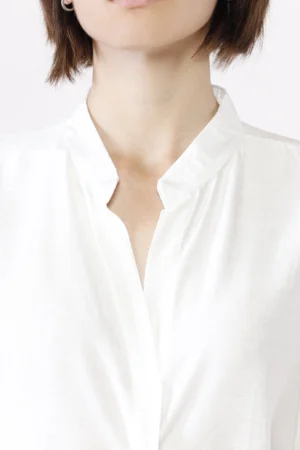 BLUSA ampia con colletto alla coreana aperto sul davanti e manica a kimono