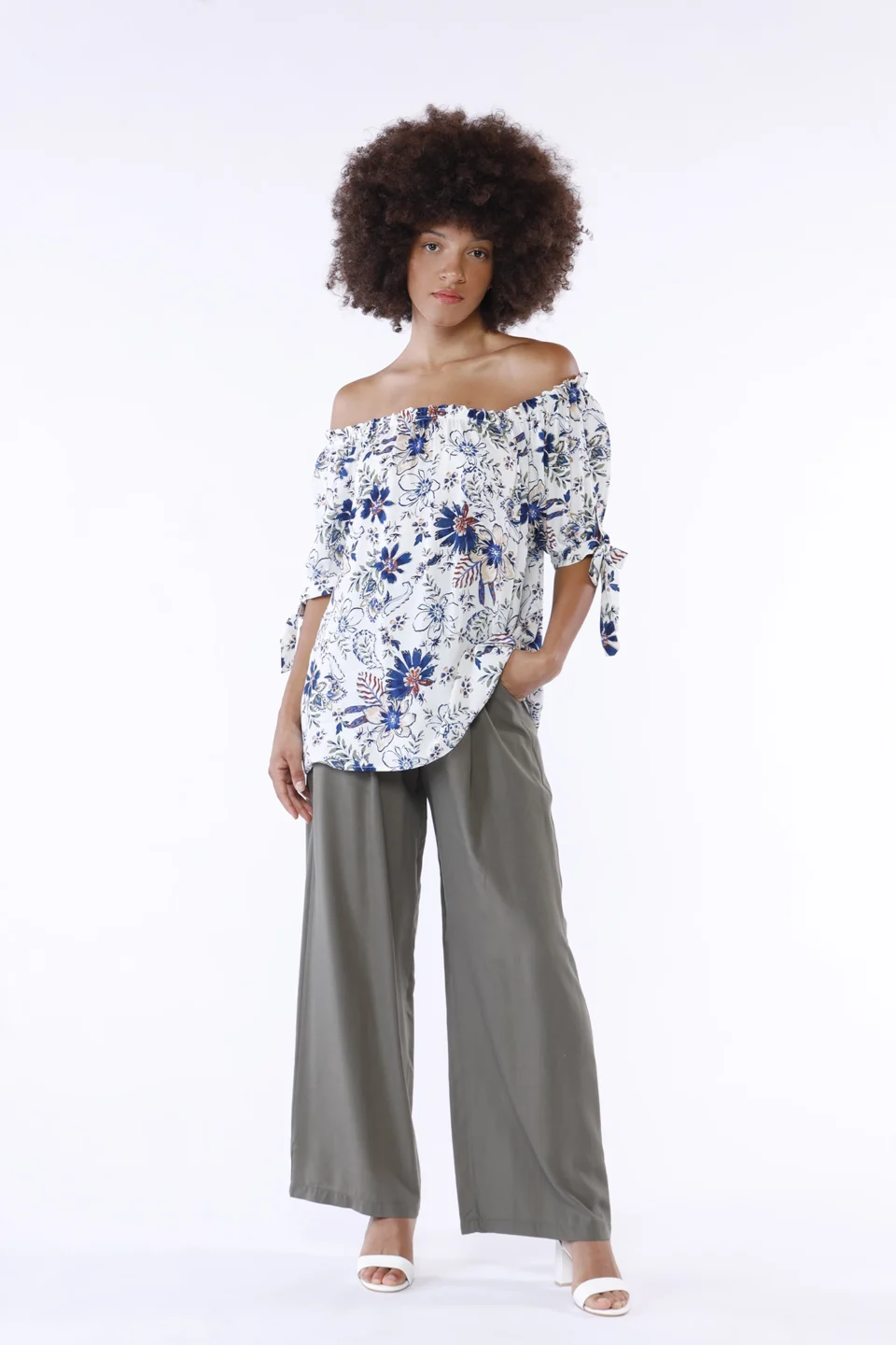 BLUSA fantasia di fiori con collo elastico arricciato e manica corta ONEWORLD HYBRID