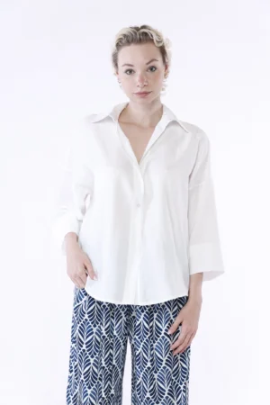 CAMICIA business woman con bottoncini  metallici e manica a tre quarti