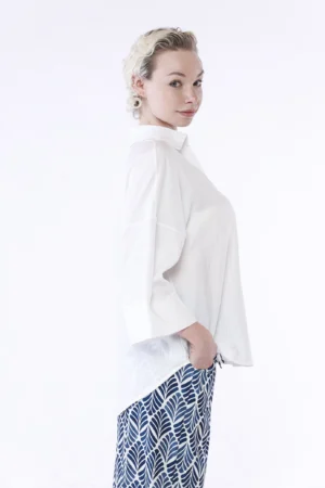 CAMICIA business woman con bottoncini  metallici e manica a tre quarti