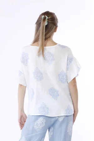 BLUSA ampia con stampa paisley e maniche corte a volant