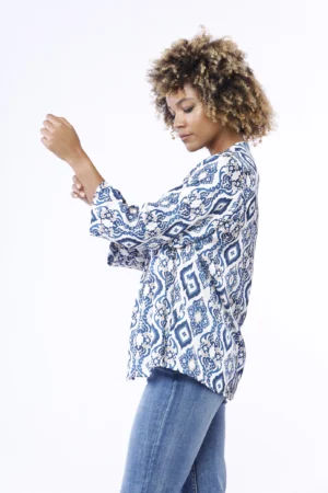 BLUSA lungo con spalline sottili a fantiasia di foglie