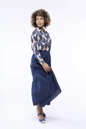 BLUSA a stampa fantasia con bottoni nascosti e colletto alla francese ONEWORLD HYBRID