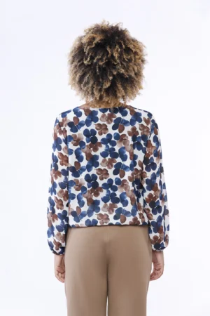 BLUSA fantasia a fiori con scollo a giro orli a sbuffo e graziose pence verticali sul davanti