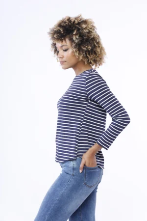 MAGLIA casual a righe di tendenza con scollo a barca con fondo arrotondato