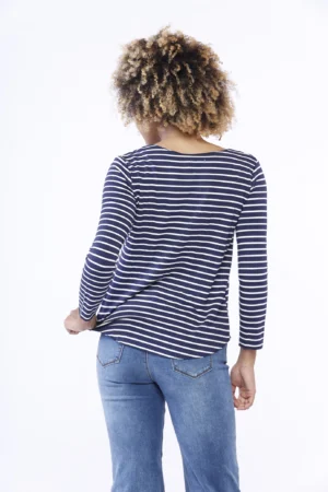 MAGLIA casual a righe di tendenza con scollo a barca con fondo arrotondato