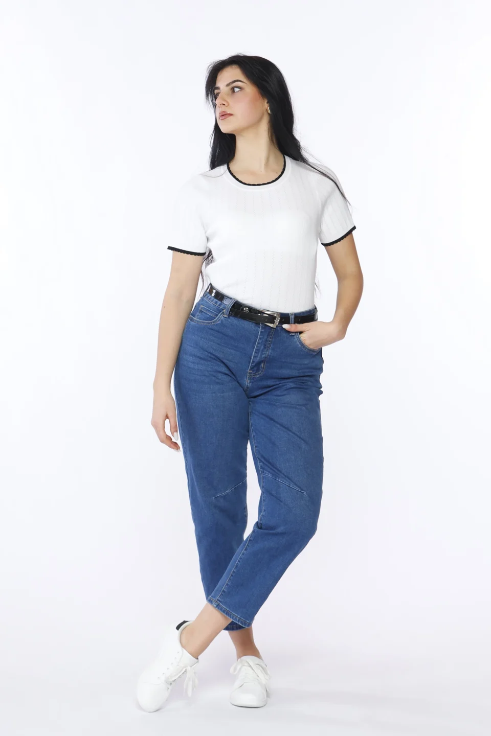 PANTALONE in denim modello a sigaretta con chiusura a bottone e passanti alla cintura ONEWORLD HYBRID
