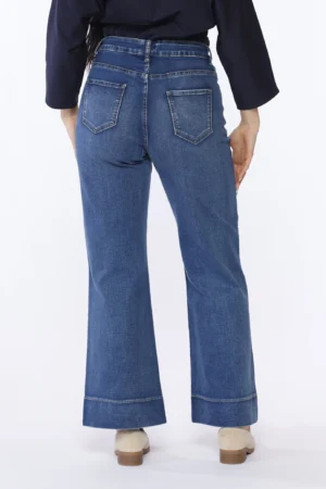 PANTALONE in denim wide leg con chiusura a bottone e passanti alla cintura
