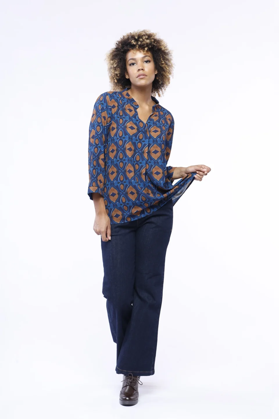 BLUSA Stampa con collo alla coreana e scollo a V ONEWORLD HYBRID