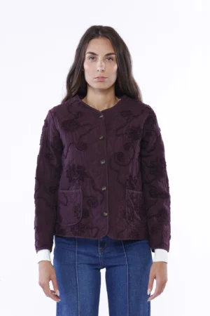 GIACCA corta primi freddi con ricami a fiori chiusura a bottoni e taschini sul davanti