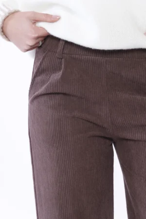 PANTALONE in velluto a coste wide leg con tasche chiusura a elastico e passanti alla cintura