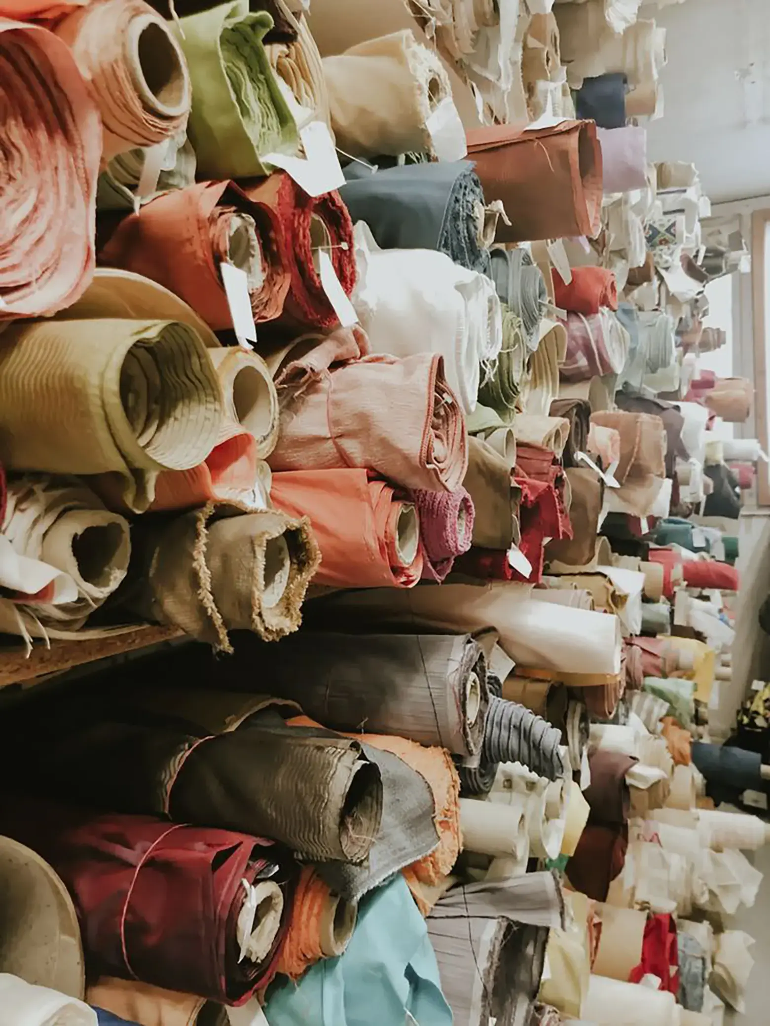 Il retroscena del fashion system con Hybrid