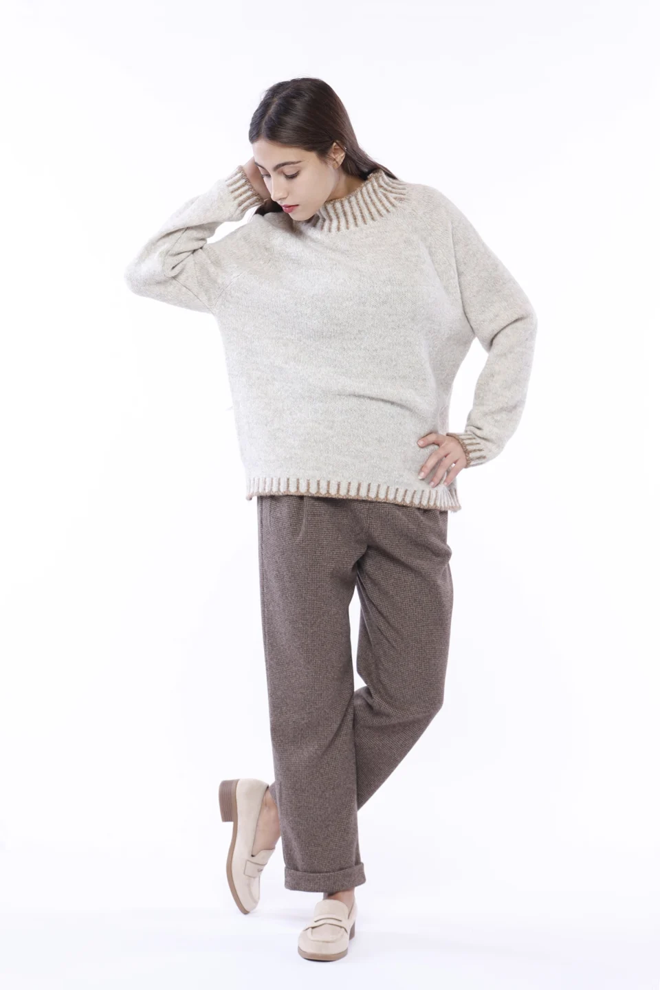 PANTALONE con trama a quadretti risvolti di tendenza alle caviglie e tasche laterali ONEWORLD HYBRID