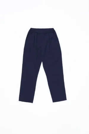 PANTALONE comodo con elegante gabardina interna al girovita laccetto di chusura e risvolti alle caviglie