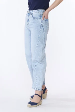 PANTALONE barrel in denim con tasche e bottone di chiusura