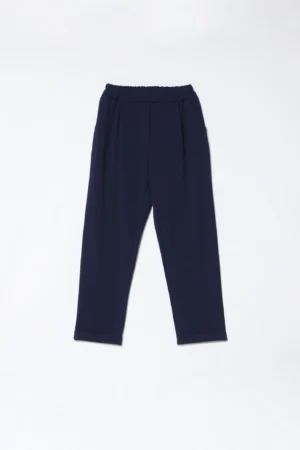 PANTALONE pull-on con graziose pence sul davanti e risvolti alle caviglie