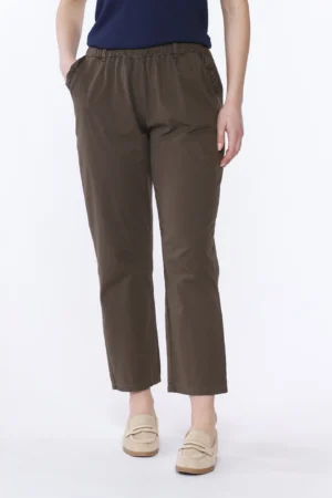 PANTALONE pull-on con graziose taschine arricciate e passanti alla cintura