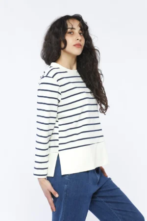 BLUSA a righe con scollo a barca e orlo alto con spacchetti al fondo monocolore